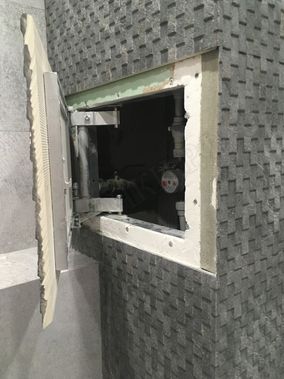 Люк под плитку Нажимной Секрет-Лайт 400*400 Люк под плитку Нажимной Секрет-Лайт 400*400