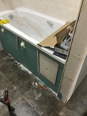 Люк под плитку Нажимной Секрет-Лайт 400*400 Люк под плитку Нажимной Секрет-Лайт 400*400